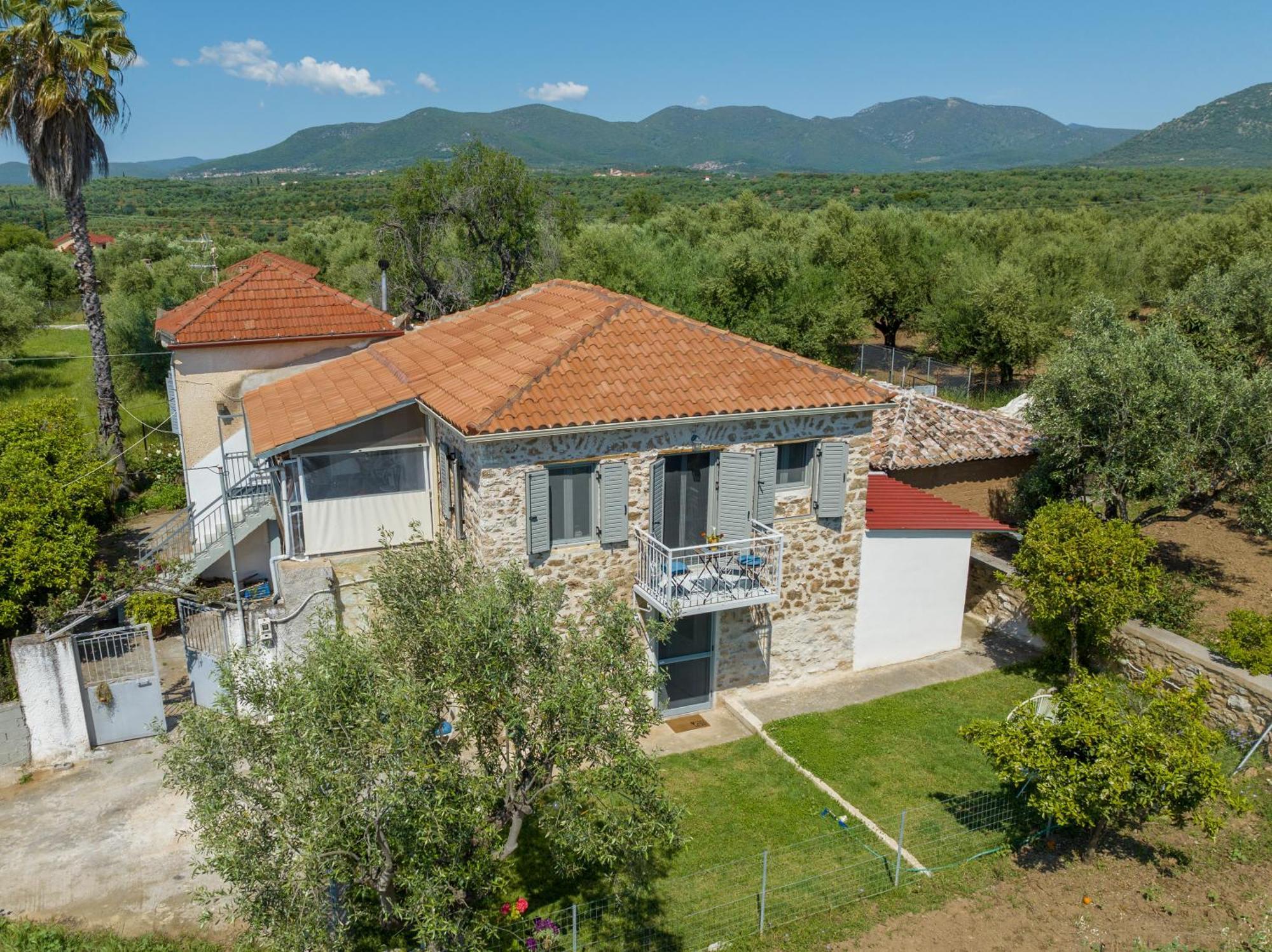 Messinian Stone House Villa Exterior photo